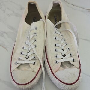 Converse Cream Low-Top Sneakers with Red Trim